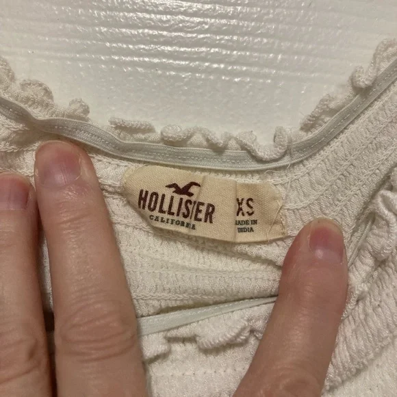 Hollister Off White Embroidered Floral Cropped Bell Sleeve Blouse Top #V - Picture 2 of 6